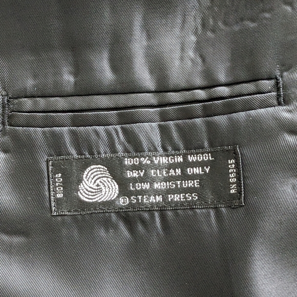 Bendetti Dark Grey Suit, size 48L - Picture 3 of 5